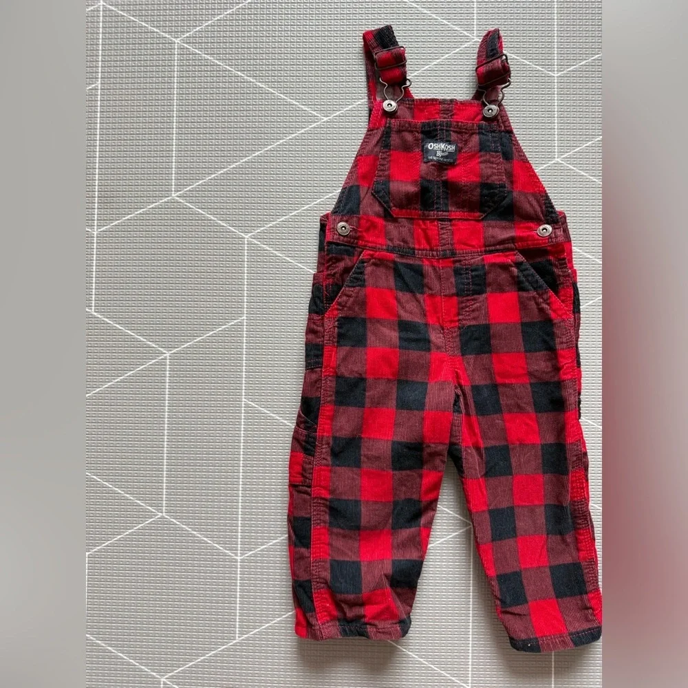 OshKosh B'gosh|Vintage style Red/Black Plaid buffalo checkered corduroy Overall•